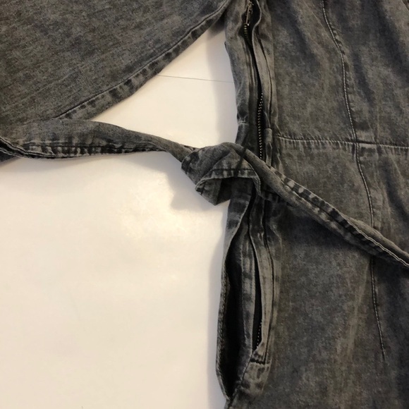Who What Wear M Dress Grey Denim long sleeve Wrap strap zipper pockets Excellent - Picture 11 of 15
